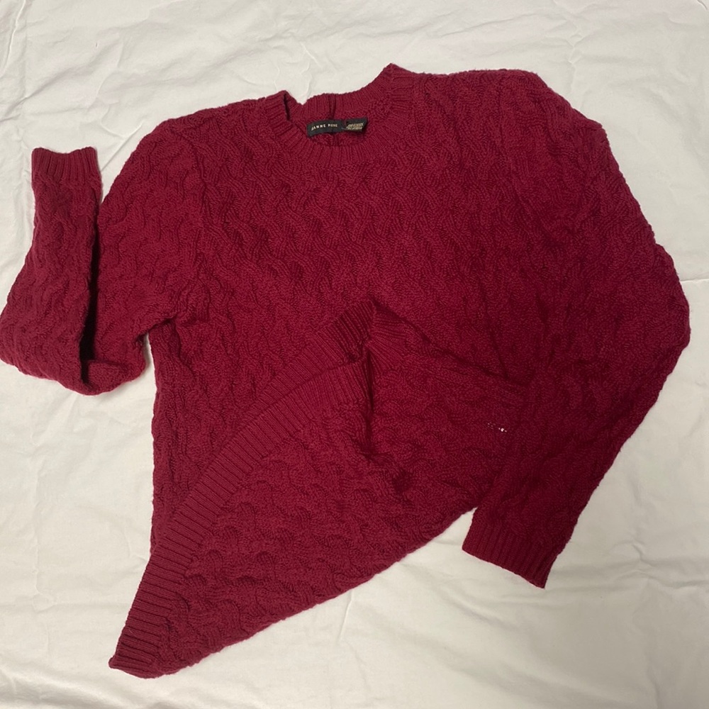 Dark red sweater for woman